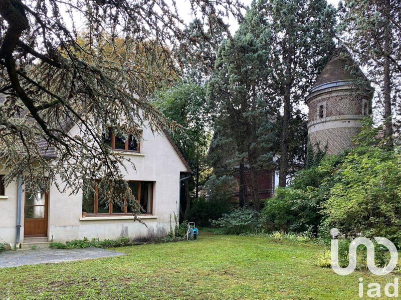 Maison - 280 m² - 9 pièces