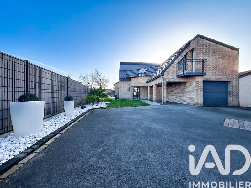 Maison de maîtres - 190 m² - 8 pièces