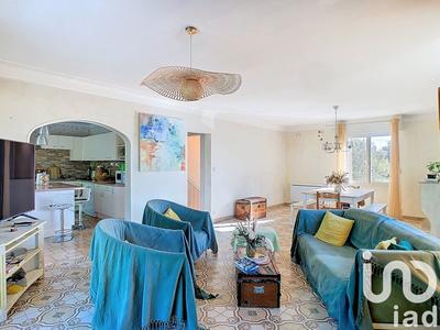 Maison - 207 m² - 8 pièces