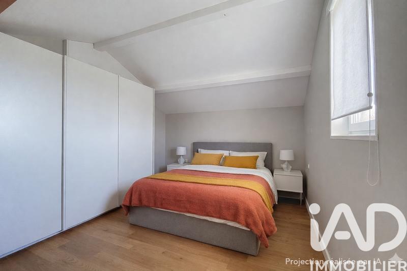 Maison - 231 m² - 7 pièces