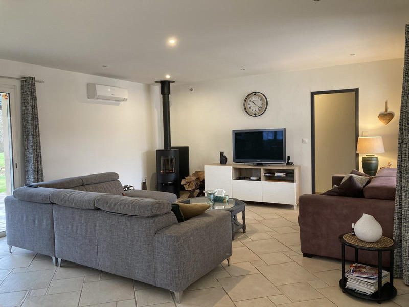 Maison - 185 m² - 9 pièces