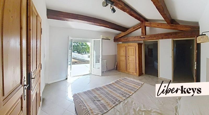 Propriété - 276 m² - 9 pièces