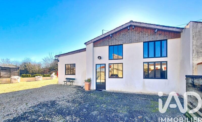 Maison - 362 m² - 8 pièces