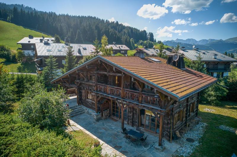 Châlet - 383 m² - 8 pièces