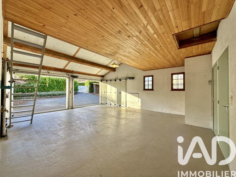 Maison - 210 m² - 7 pièces