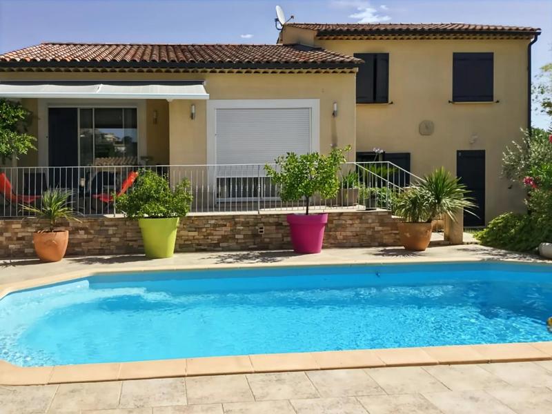 Villa - 143 m² - 6 pièces