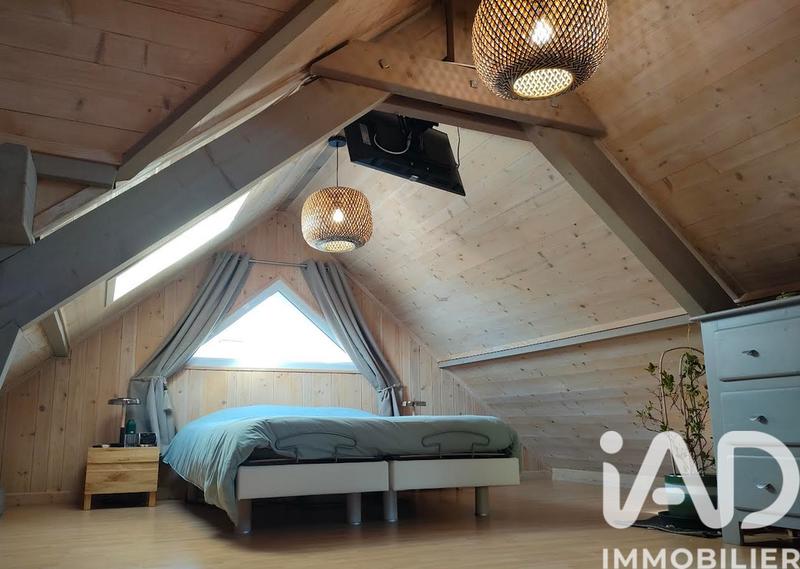 Maison - 150 m² - 8 pièces