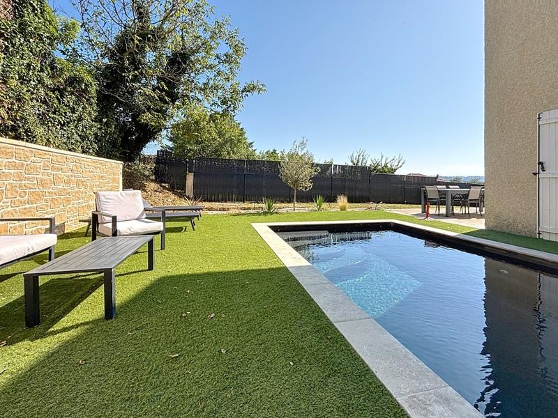 Maison - 117 m² - 5 pièces