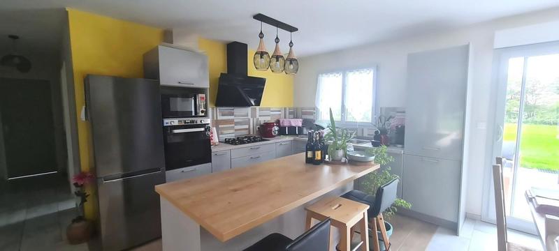 Maison - 101 m² - 5 pièces