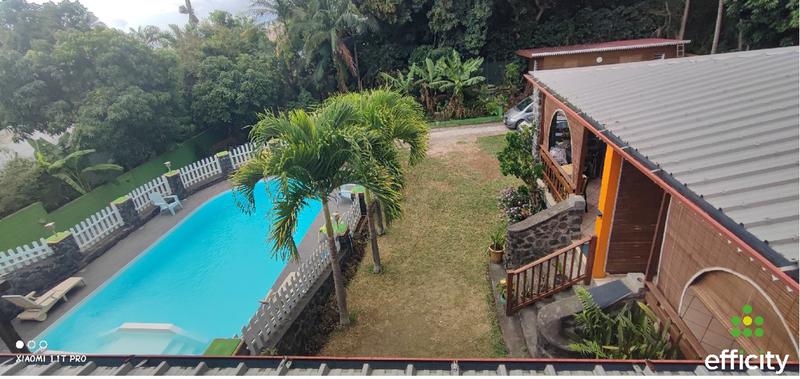 Immeuble - 270 m² - 9 pièces