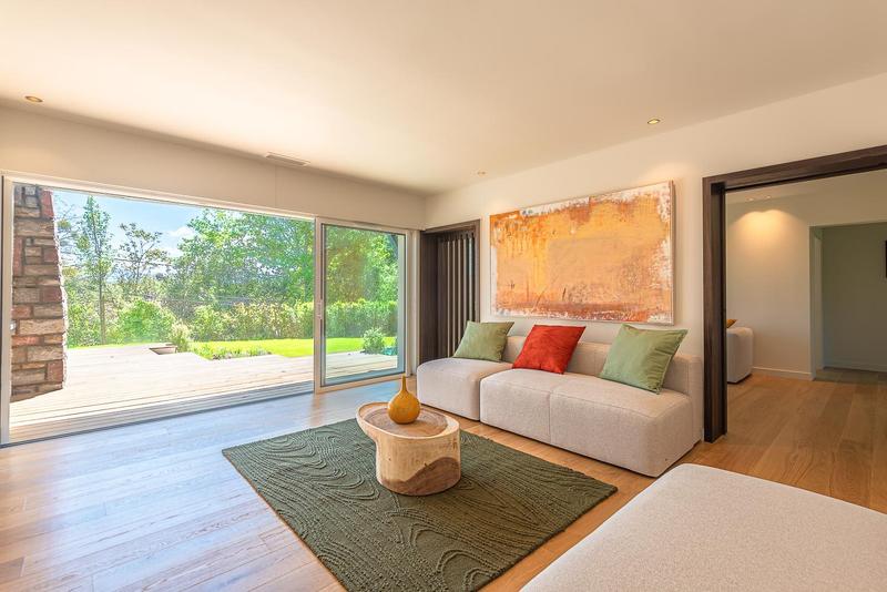 Maison - 212 m² - 7 pièces