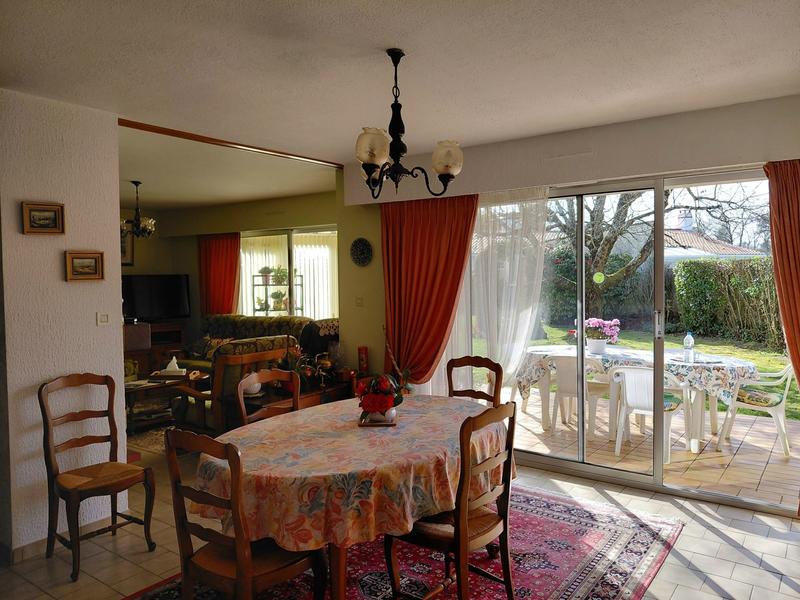 Maison - 99 m² - 5 pièces