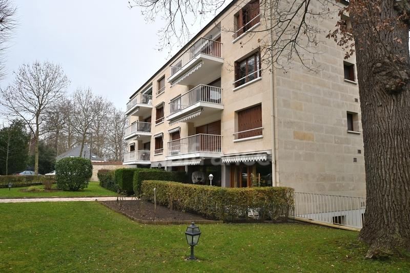 Appartement bourgeois - 122 m² - 5 pièces