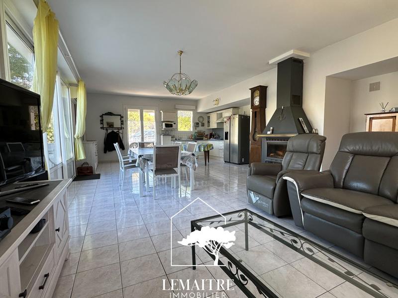 Maison - 288 m² - 10 pièces