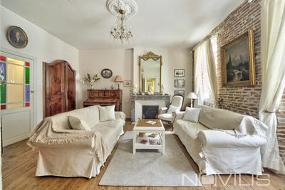 Maison de ville - 260 m² - 7 pièces