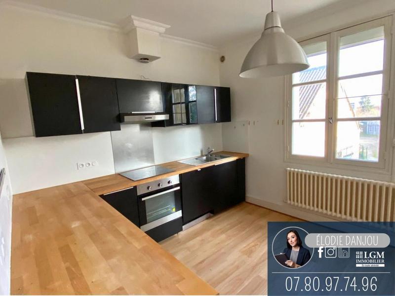 Maison - 223 m² - 7 pièces