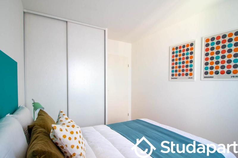 Chambre - 15 m² - 1 pièce