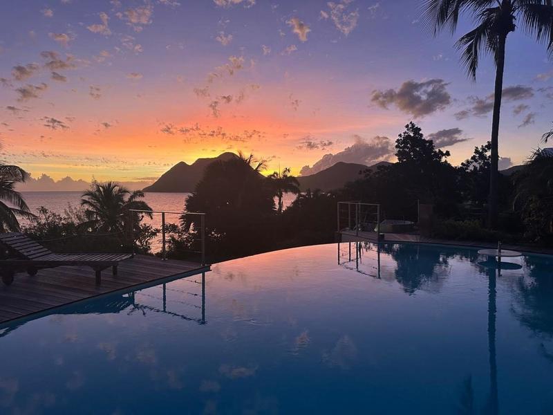 Maison - 332 m² - 10 pièces