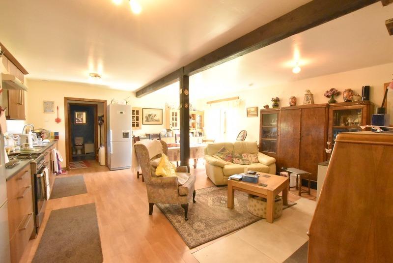 Maison - 153 m² - 7 pièces