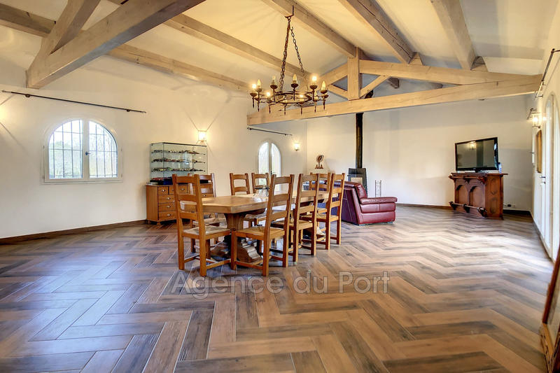 Maison - 188 m² - 4 pièces