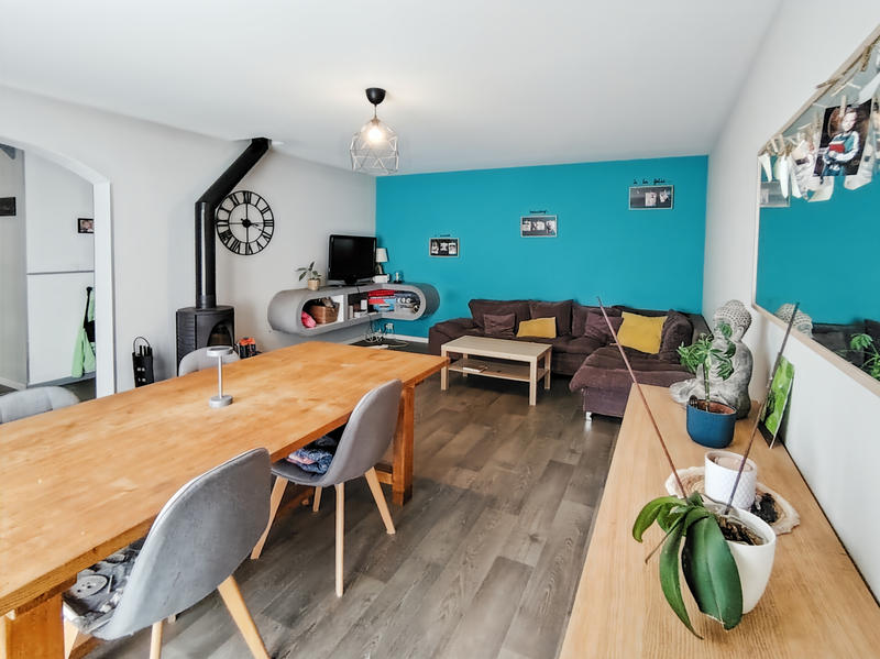 Maison - 245 m² - 9 pièces