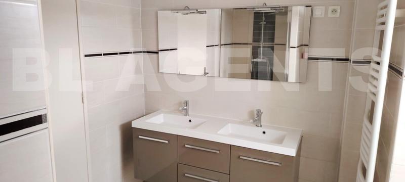 Appartement - 100 m² - 4 pièces