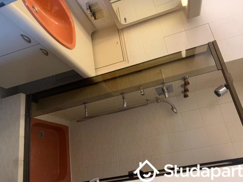 Chambre - 110 m² - 1 pièce