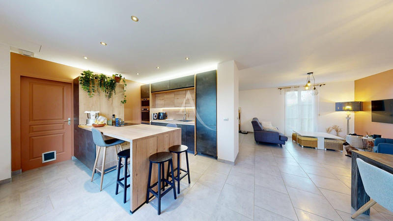 Maison - 116 m² - 6 pièces