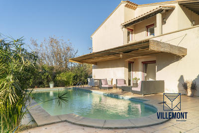 Maison - 210 m² - 9 pièces