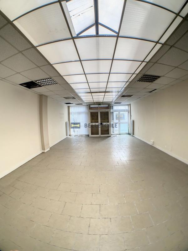 Local commercial - 180 m²