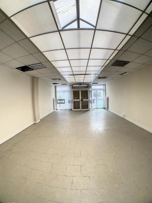 Local commercial - 180 m²