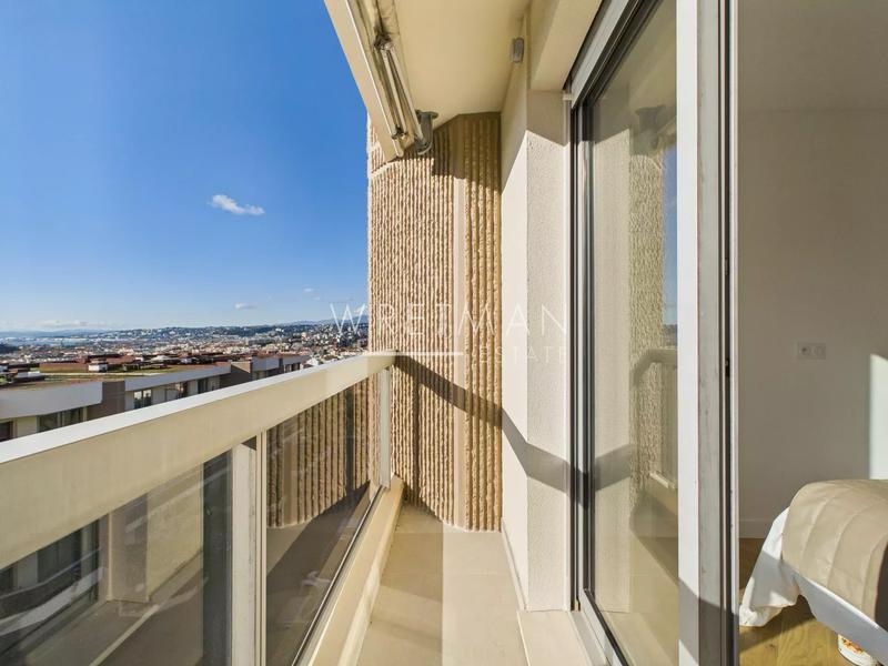 Appartement - 97 m² - 4 pièces