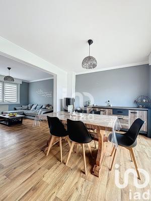 Maison - 89 m² - 5 pièces