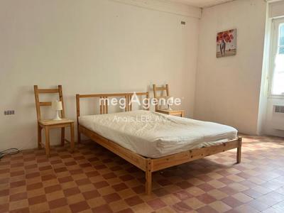 Maison en pierre - 105 m² - 4 pièces