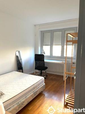 Chambre - 12 m² - 1 pièce