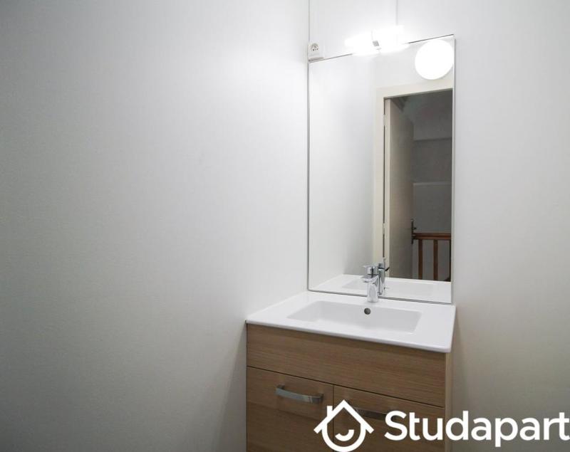 Chambre - 12 m² - 1 pièce