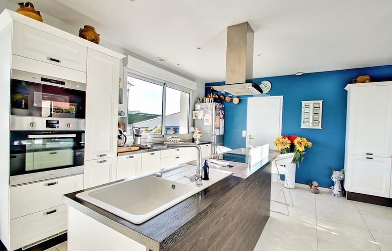 Maison - 138 m² - 5 pièces