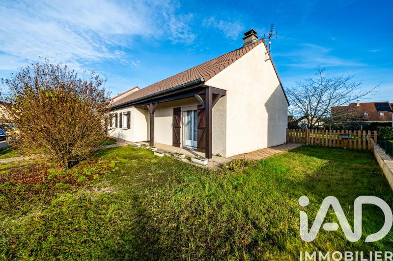 Maison - 88 m² - 4 pièces