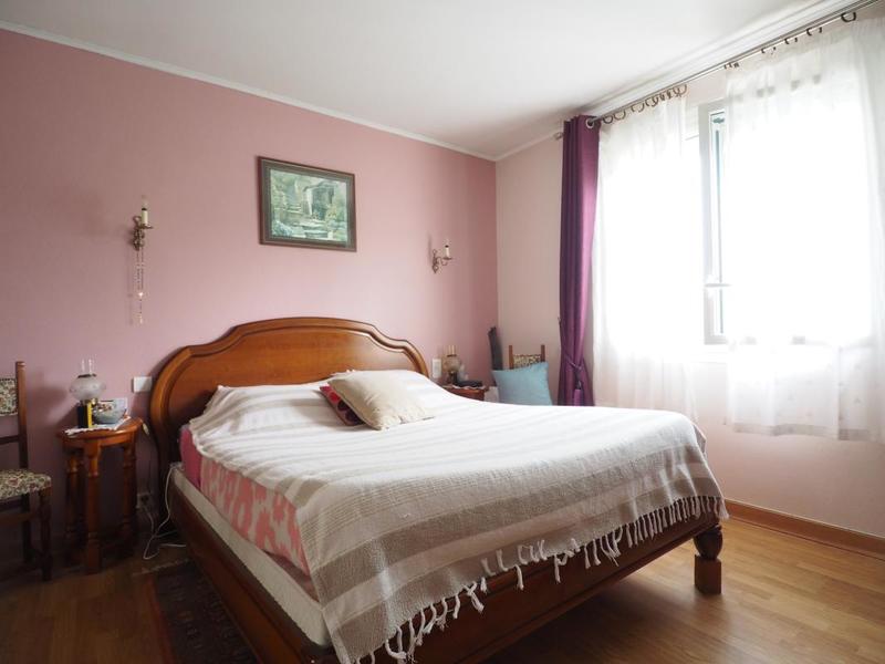 Pavillon - 130 m² - 6 pièces