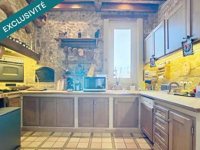 Appartement - 97 m² - 5 pièces