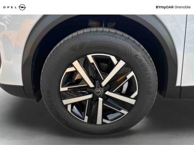 Peugeot 2008 Hybrid 136 e-Dcs6 Style