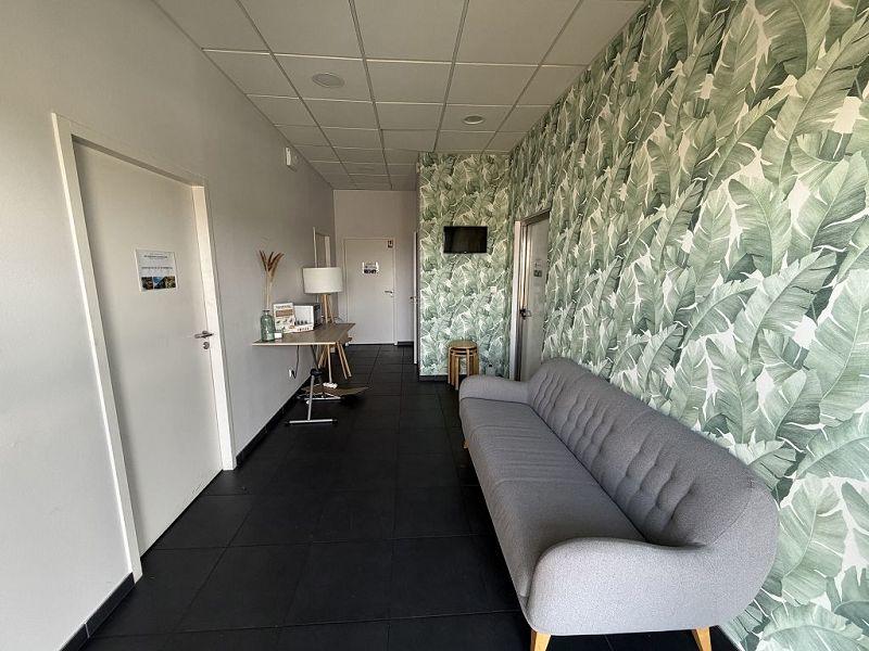 Local commercial - 645 m² - 4 pièces