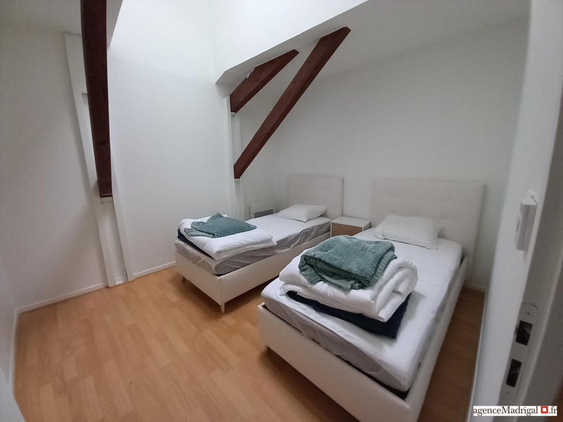 Appartement - 81 m² - 3 pièces