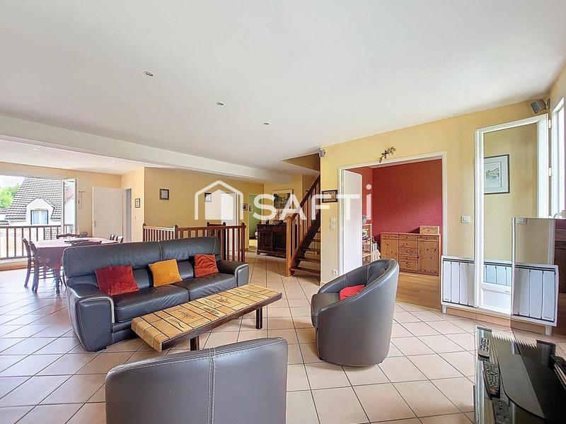 Maison - 207 m² - 6 pièces