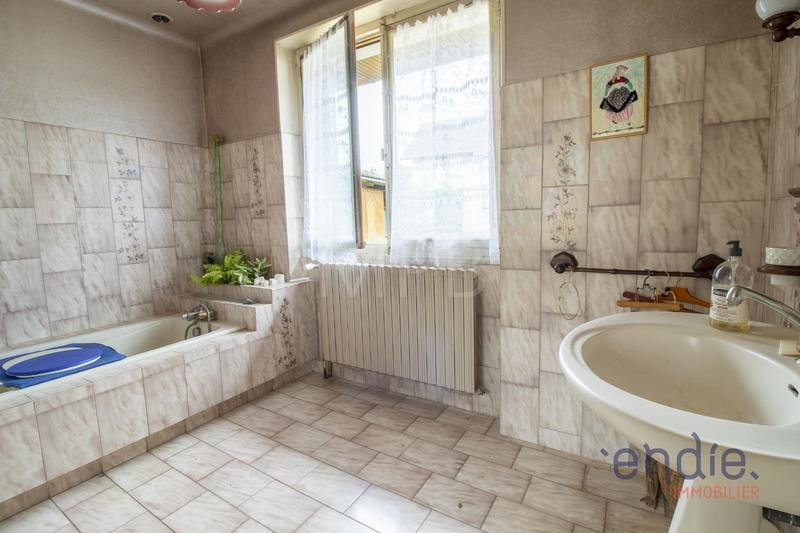 Maison - 110 m² - 5 pièces