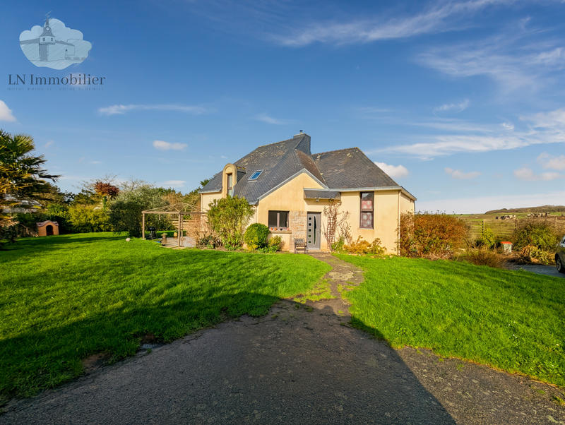 Maison - 143 m² - 7 pièces