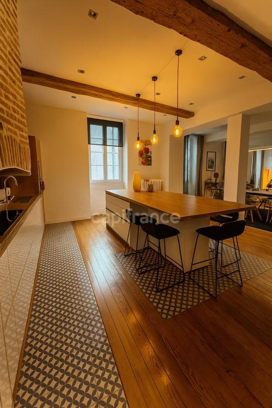 Appartement bourgeois - 250 m² - 7 pièces