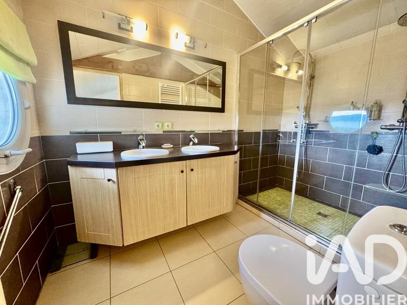 Maison - 163 m² - 5 pièces