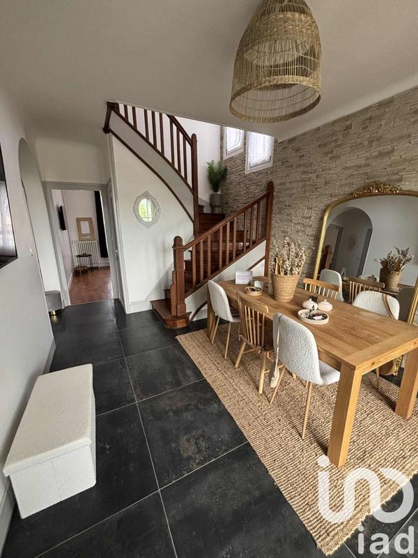 Maison - 122 m² - 6 pièces