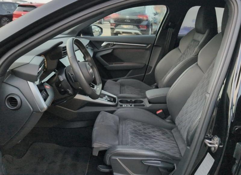 Audi A3 sportback 45 TFSIe s-Line 245 Hybride Rechargeable / Regulateur de Distance Prédisposition Attelage Capteur Angle Mort Keyless